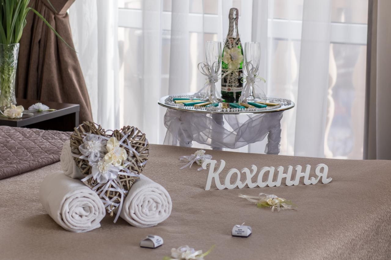 Teatralny Hotel Zaporizhia Room photo